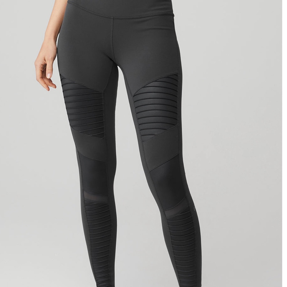 Alo Leggings